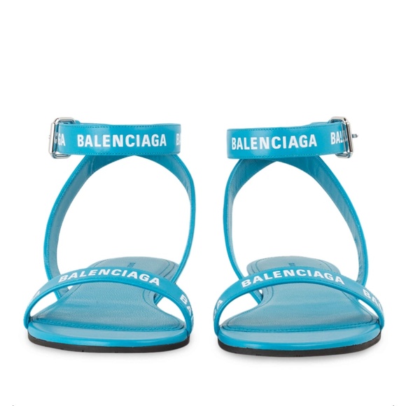 Balenciaga Logo Flat - Picture 3 of 5